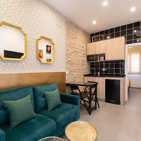 Laura Apartment Seville